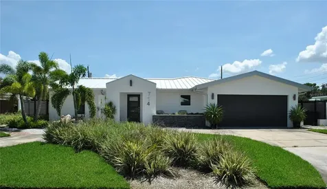 714 45th Avenue NE St Petersburg FL 33703