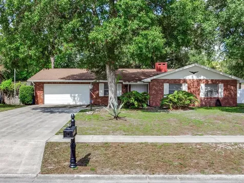 13508 Greentree Drive Tampa FL 33613