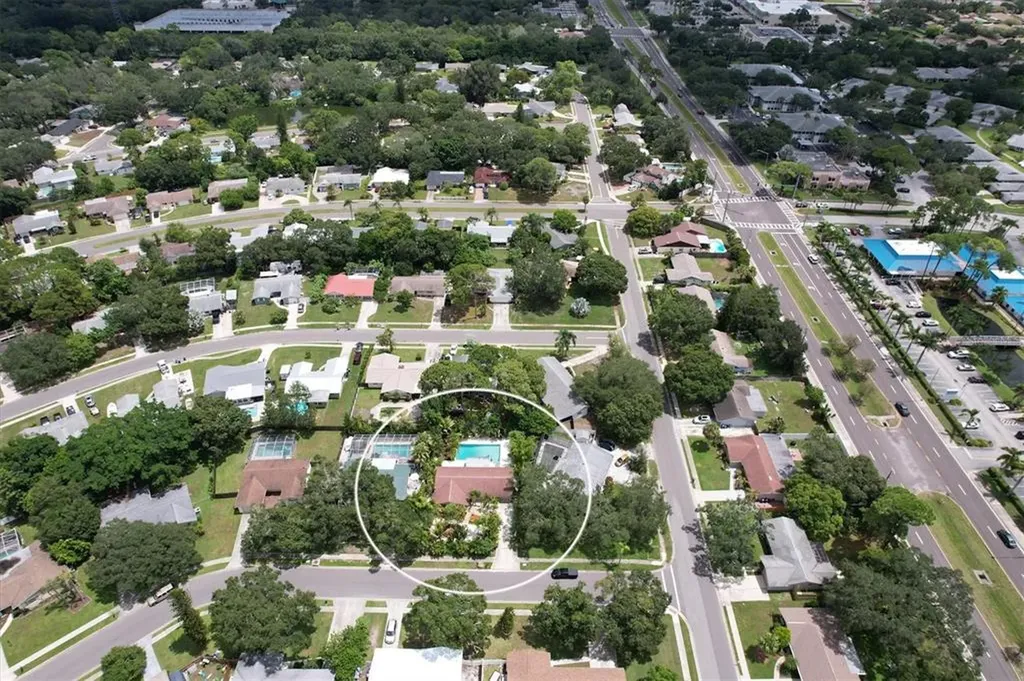 3729 Lakewood Drive Sarasota FL 34232