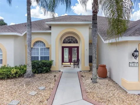 2303 Delamere Court Valrico FL 33596