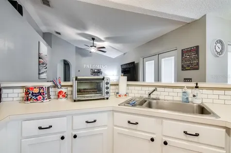 6193 Kinlock Avenue Spring Hill FL 34608