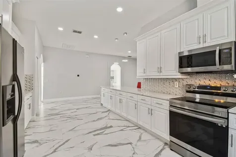 7620 Ocean Harbor Lane Tampa FL 33615