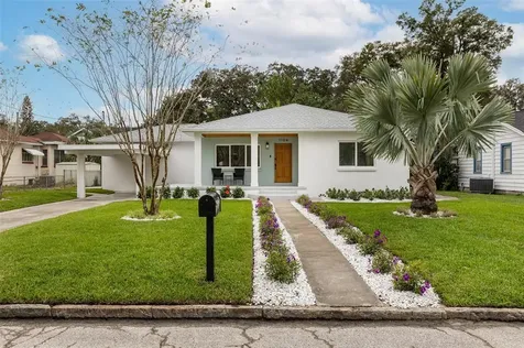 1104 W Coral Street Tampa FL 33602