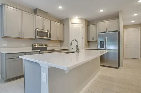 31803 Broadwater Avenue Leesburg FL 34748
