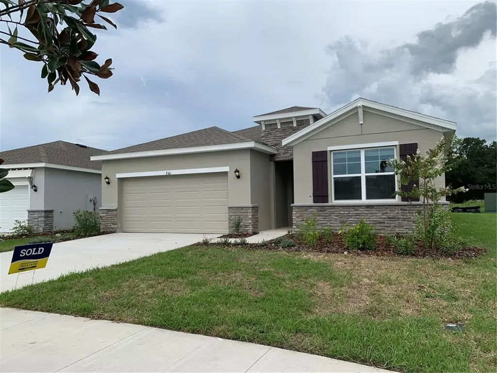 8402 Wheat Stone Drive Zephyrhills FL 33540