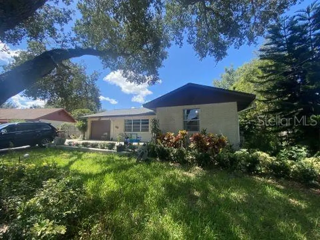 1014 Aqua Vista Court Haines City FL 33844