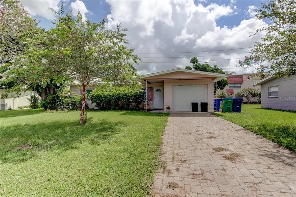 6481 101st Way Seminole FL 33772