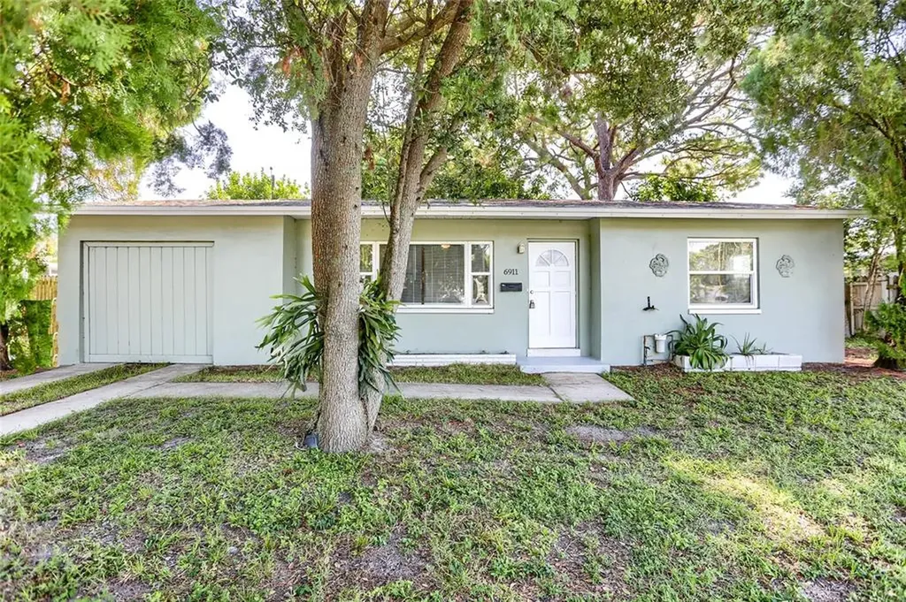 6911 16th Street N St Petersburg FL 33702