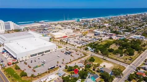 125 N Hollywood Avenue Daytona Beach FL 32118
