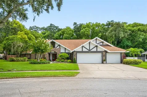 376 Sheffield Circle E Palm Harbor FL 34683