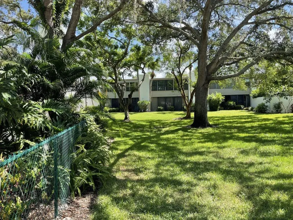 206 Lakewood Drive Bradenton FL 34210