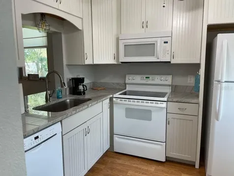 206 Lakewood Drive Bradenton FL 34210