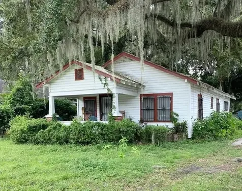 1905 E Henry Avenue Tampa FL 33610