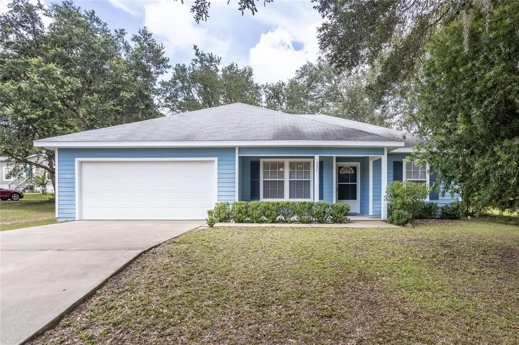 337 Ashley Street Hawthorne FL 32640