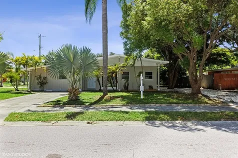 2992 Novus Street Sarasota FL 34237