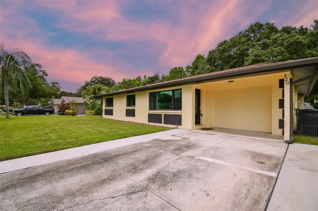 120 Suncrest Drive Safety Harbor FL 34695