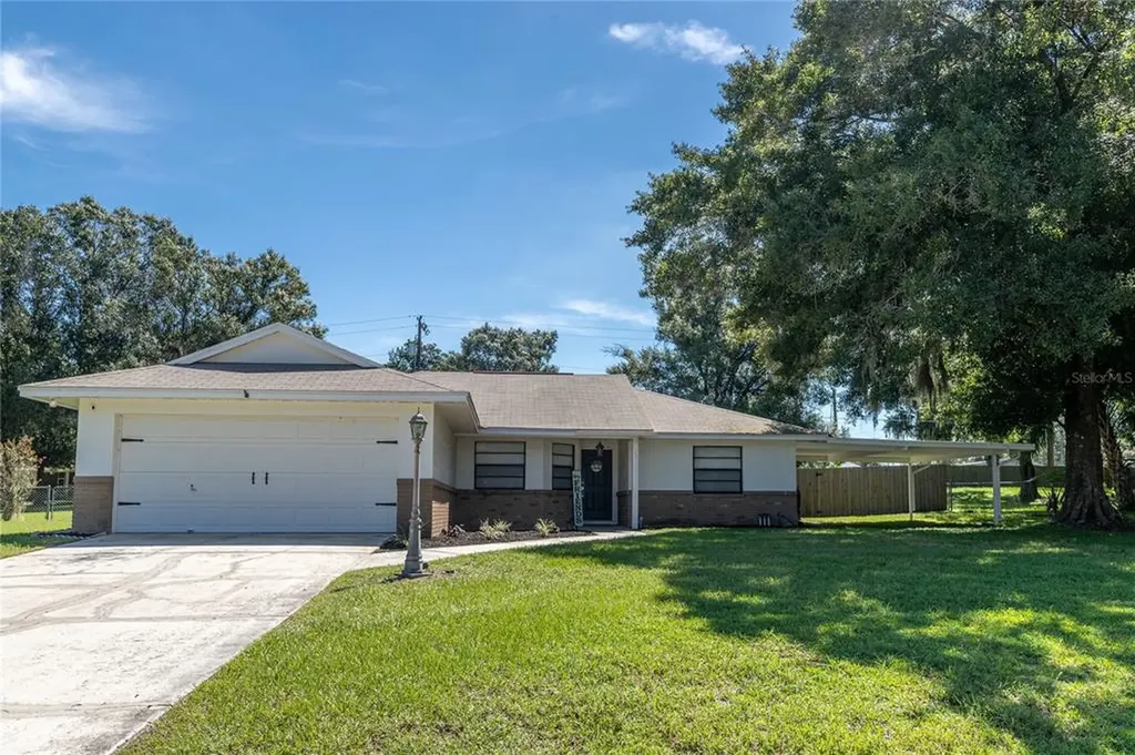 8517 Sunnydale Lane Lakeland FL 33809
