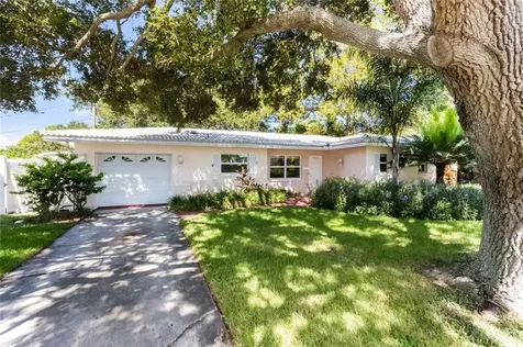 7922 2nd Way N St Petersburg FL 33702