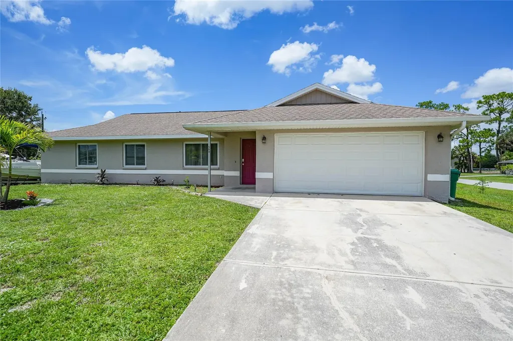 590 Ridgewood Street NW Port Charlotte FL 33952