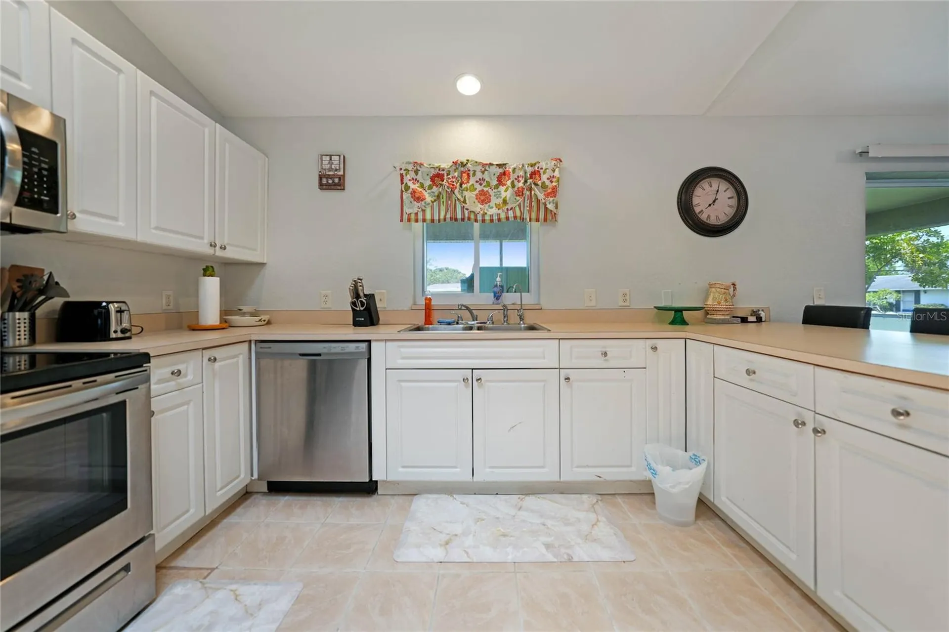 590 Ridgewood Street NW Port Charlotte FL 33952