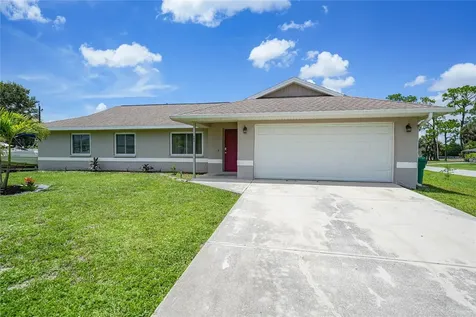 590 Ridgewood Street NW Port Charlotte FL 33952