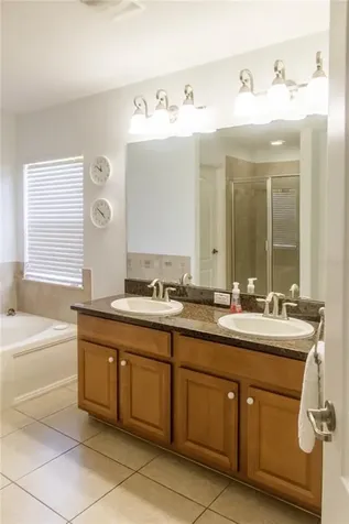 619 Brookeshire Drive Davenport FL 33837