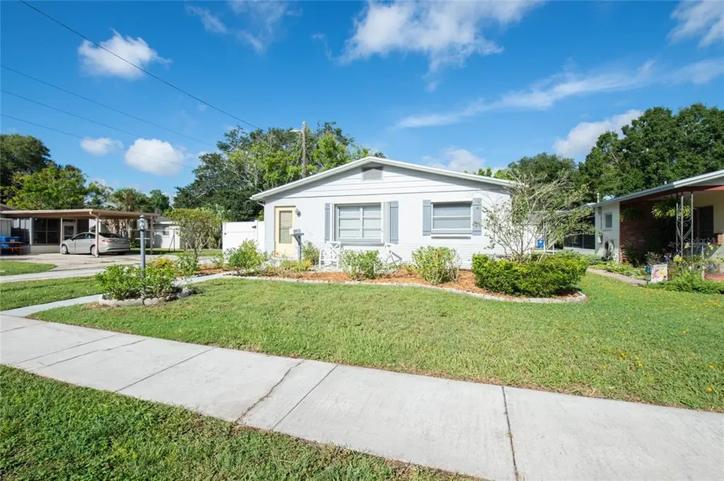 7120 5th Street N St Petersburg FL 33702
