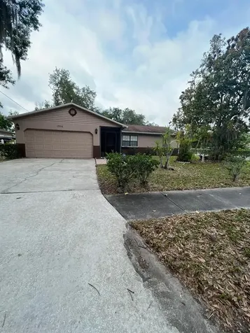 1924 Sunny Street Kissimmee FL 34741