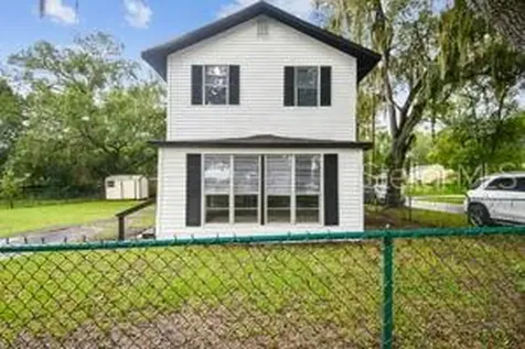 1607 W Granfield Avenue Plant City FL 33563