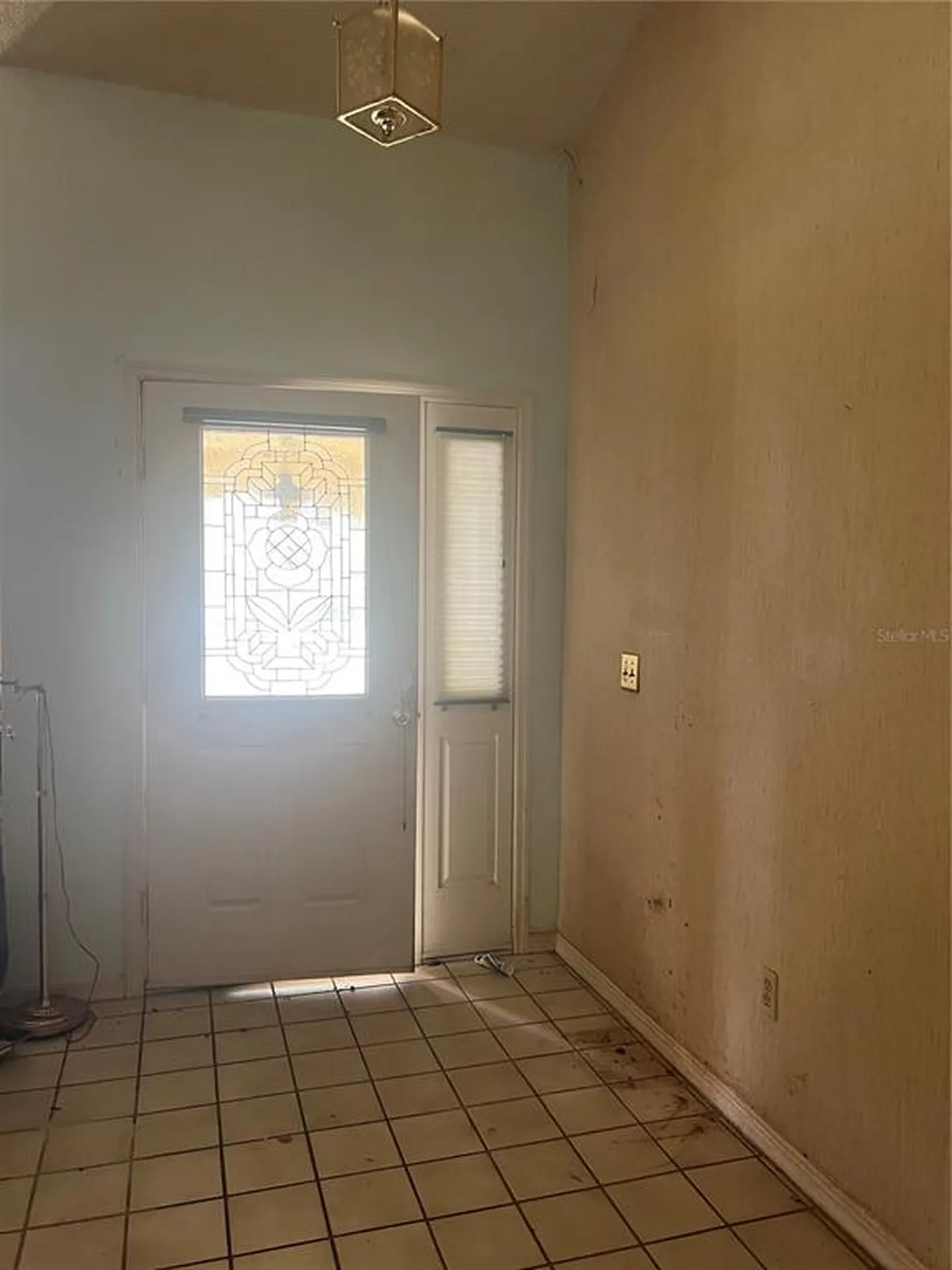 1404 Midoneck Court Valrico FL 33596