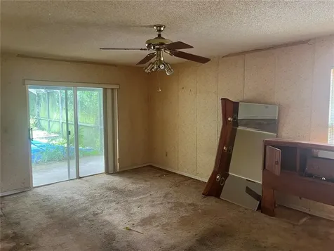 1404 Midoneck Court Valrico FL 33596