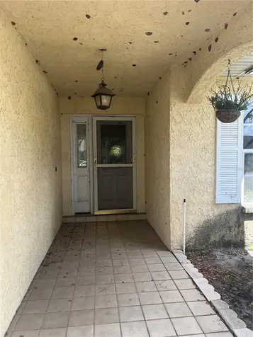 1404 Midoneck Court Valrico FL 33596