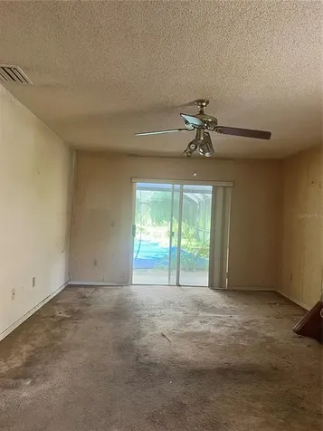 1404 Midoneck Court Valrico FL 33596