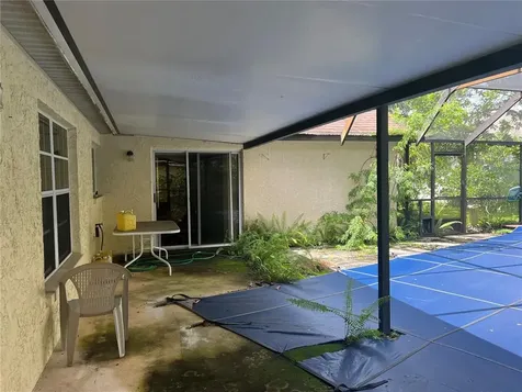 1404 Midoneck Court Valrico FL 33596