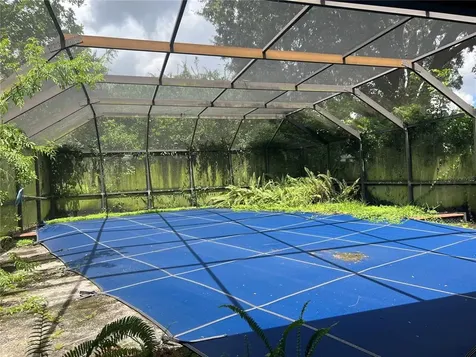1404 Midoneck Court Valrico FL 33596