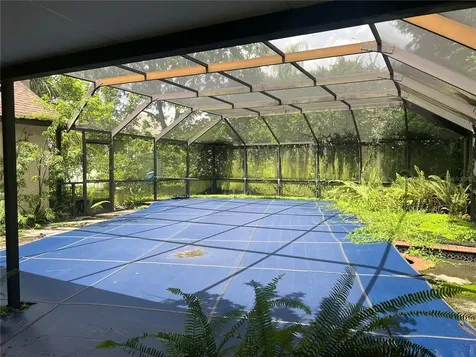 1404 Midoneck Court Valrico FL 33596