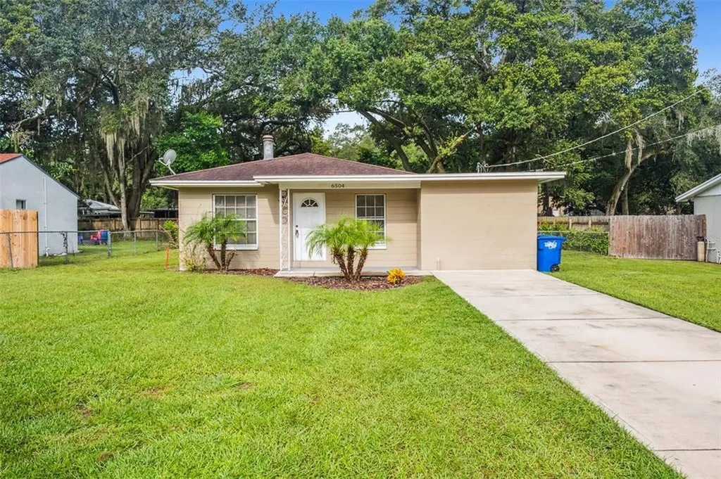6504 Julie Street Tampa FL 33610