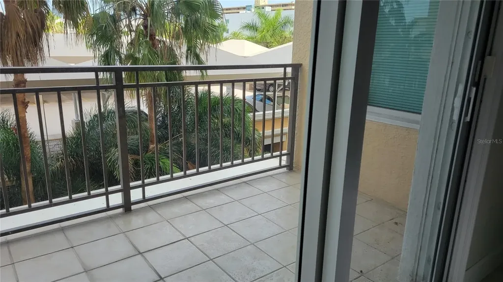 750 N Tamiami Trail Sarasota FL 34236