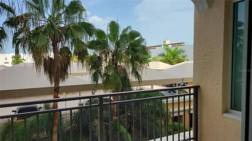 750 N Tamiami Trail Sarasota FL 34236