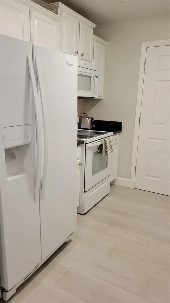 750 N Tamiami Trail Sarasota FL 34236
