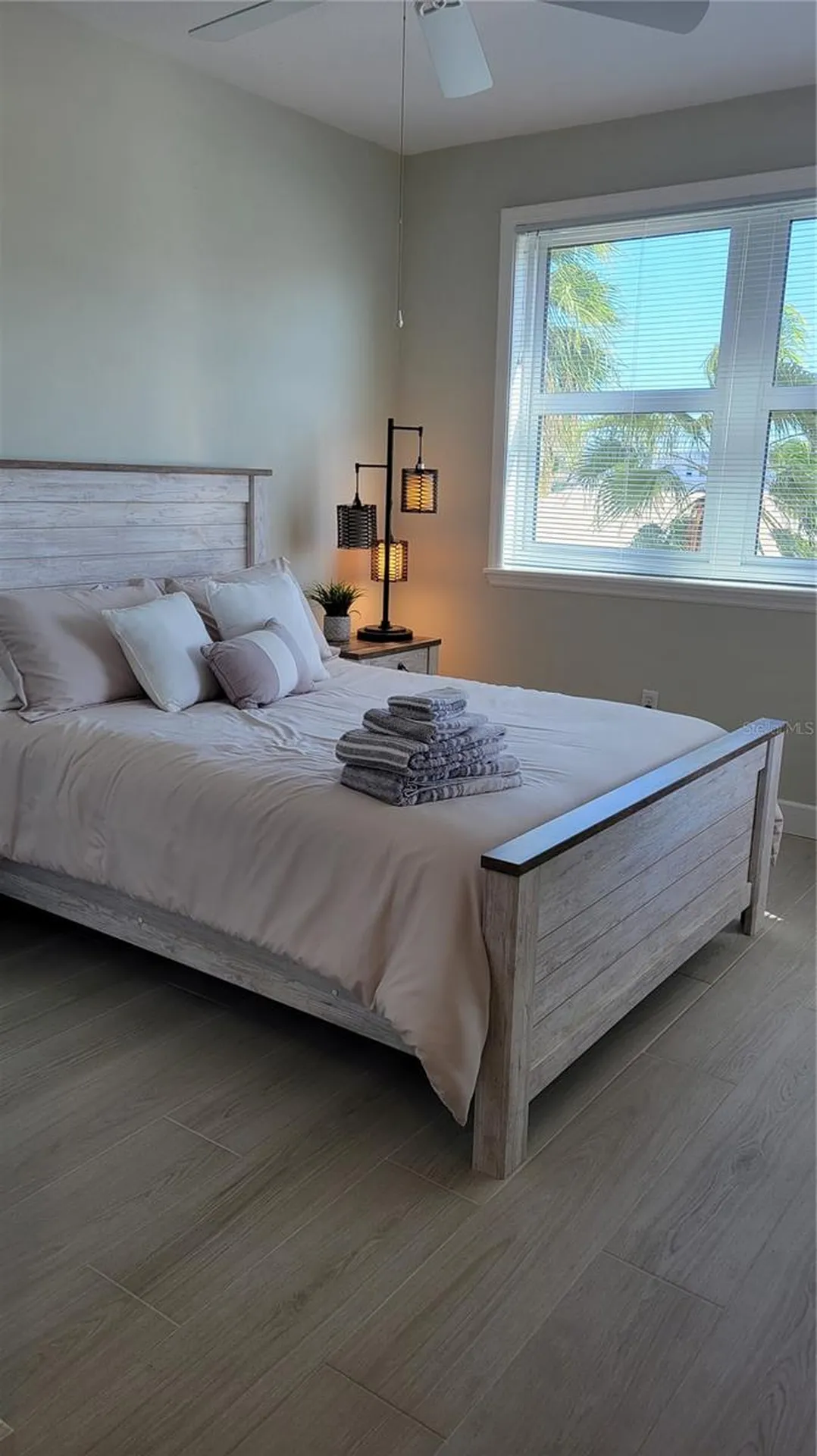 750 N Tamiami Trail Sarasota FL 34236