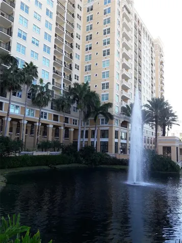750 N Tamiami Trail Sarasota FL 34236