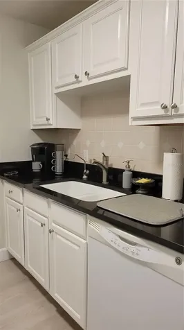750 N Tamiami Trail Sarasota FL 34236