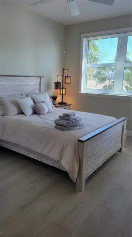 750 N Tamiami Trail Sarasota FL 34236
