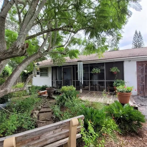 1323 Loma Linda Court Sarasota FL 34239