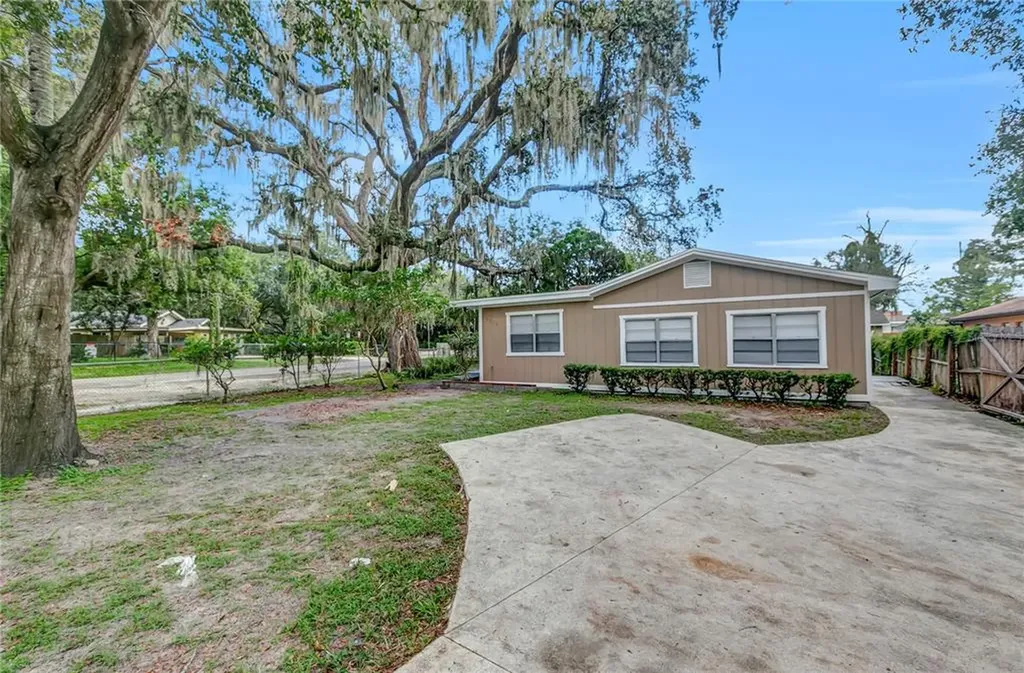 9209 N Edison Avenue Tampa FL 33612