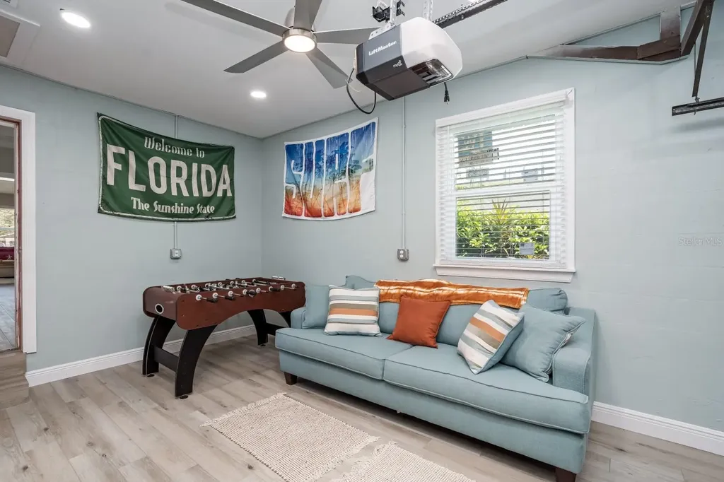 617 26th Street W Bradenton FL 34205