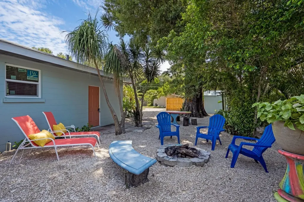 617 26th Street W Bradenton FL 34205