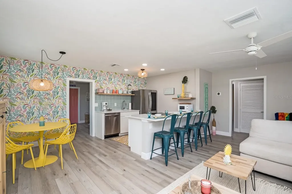 617 26th Street W Bradenton FL 34205