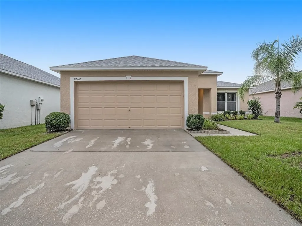 12712 Kings Lake Drive Gibsonton FL 33534